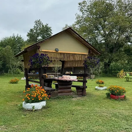 Simetic Farm stay *